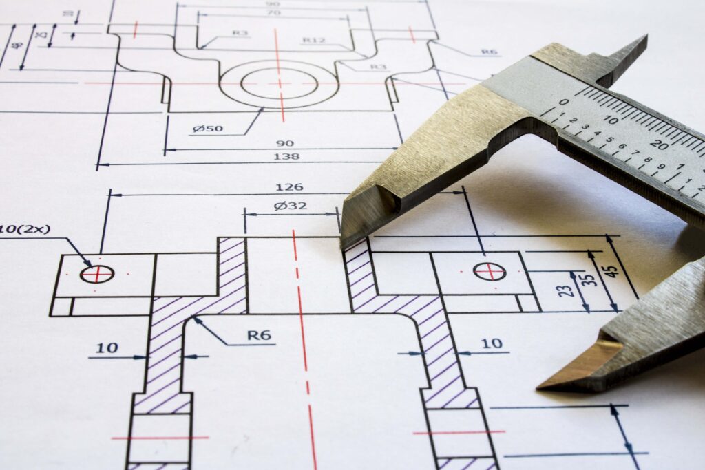 Technische Zeichnung mit Messinstrument